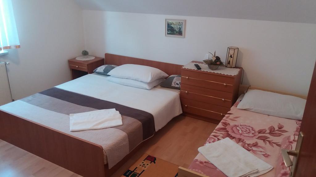 Guesthouse Tomas Čatrnja Εξωτερικό φωτογραφία