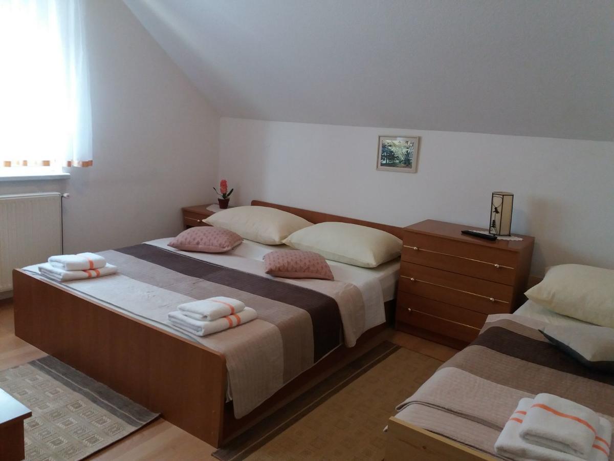 Guesthouse Tomas Čatrnja Εξωτερικό φωτογραφία