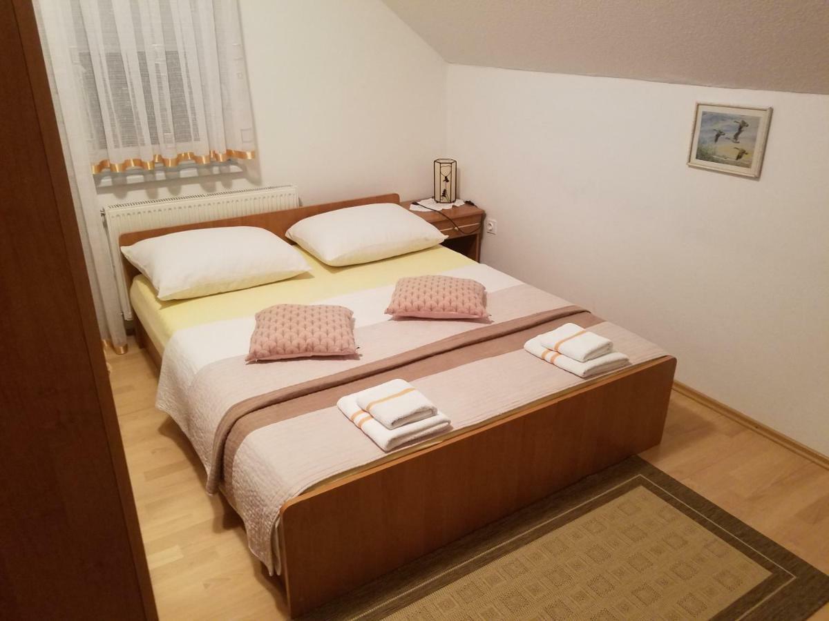 Guesthouse Tomas Čatrnja Εξωτερικό φωτογραφία