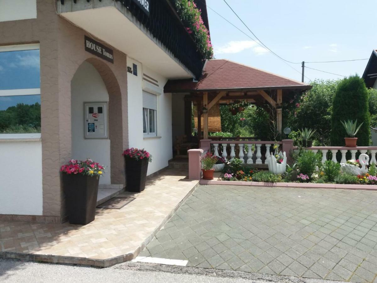 Guesthouse Tomas Čatrnja Εξωτερικό φωτογραφία