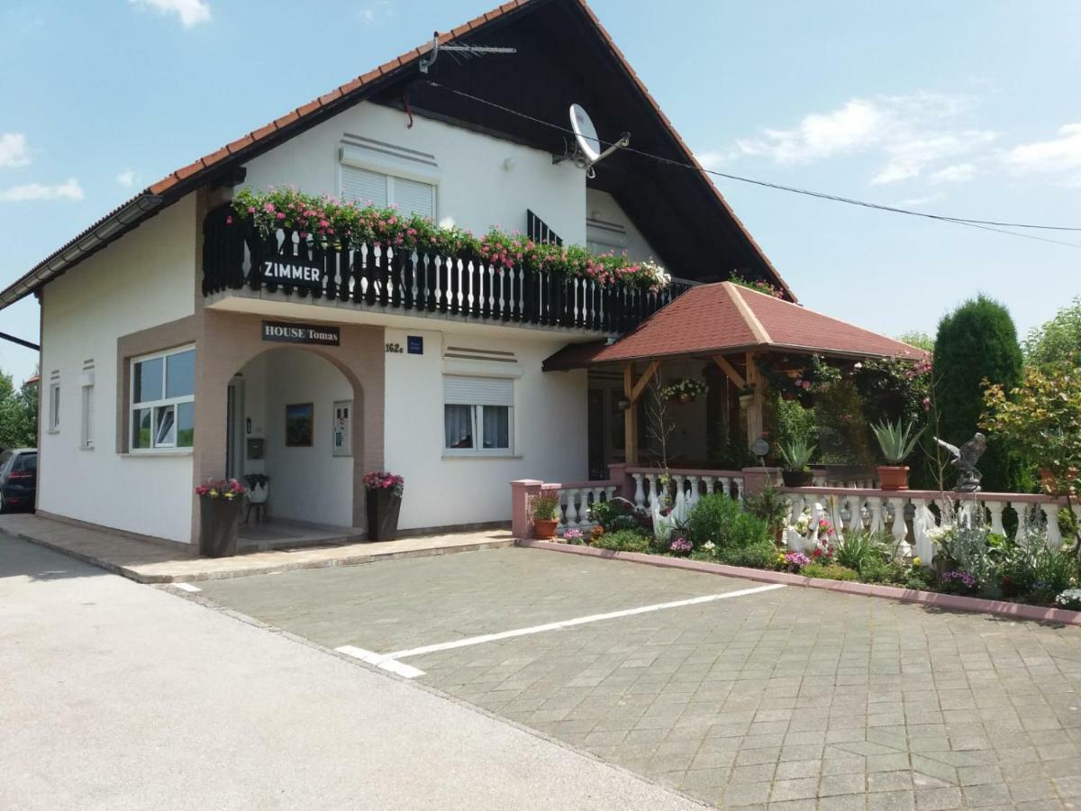 Guesthouse Tomas Čatrnja Εξωτερικό φωτογραφία